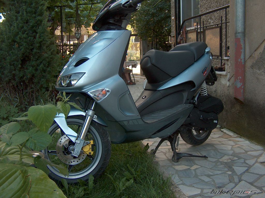 Photo 1369392