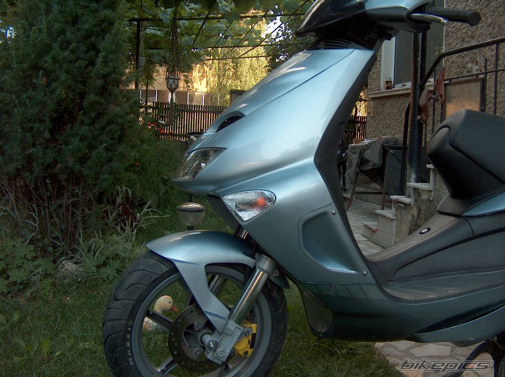 Photo 1369412