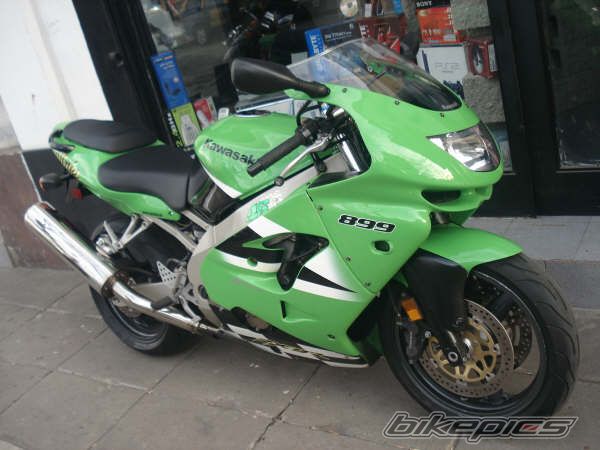 Photo 1369450