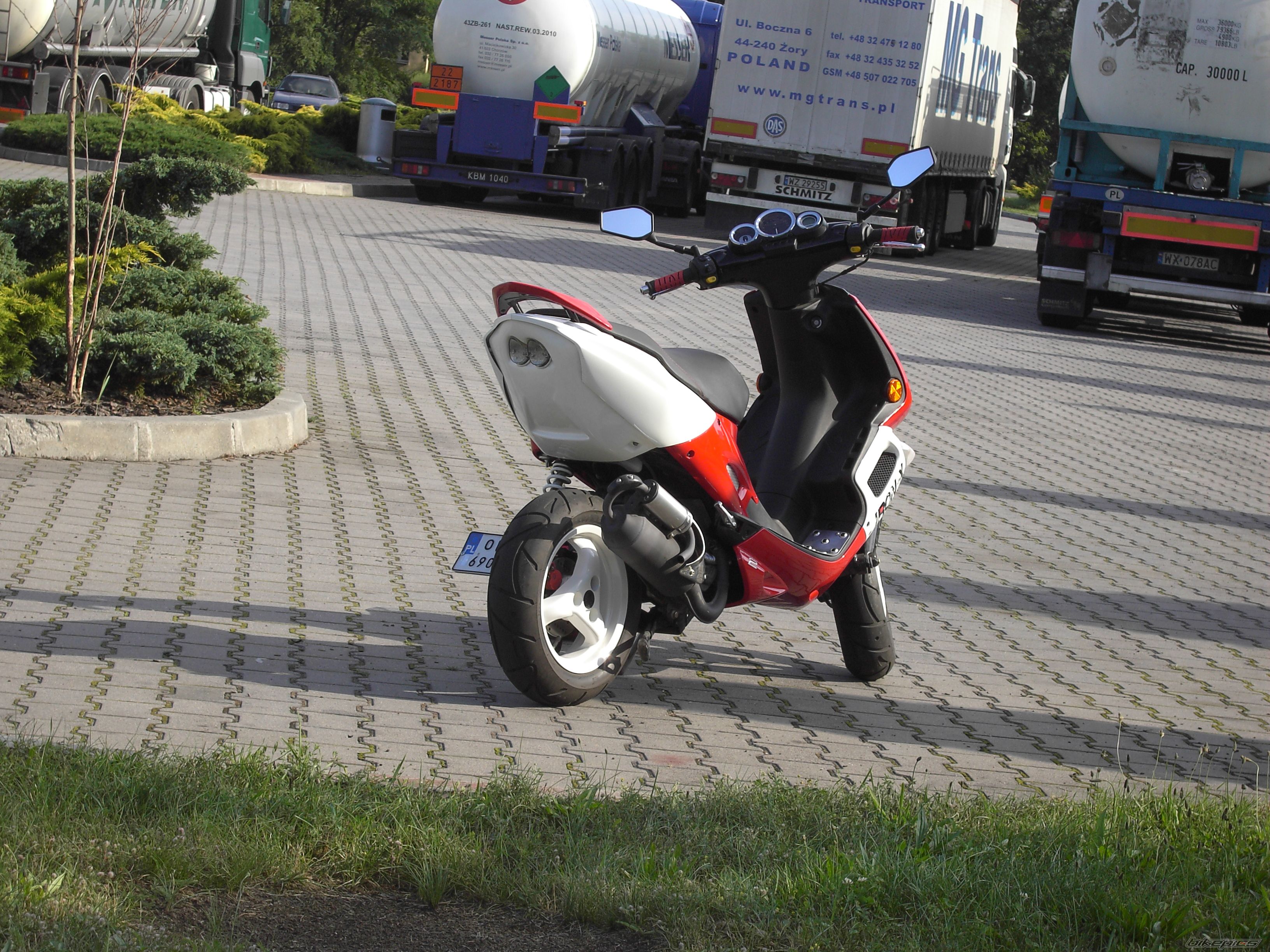 Photo 1369463