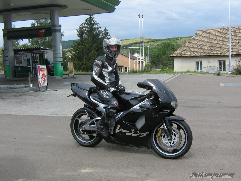 Photo 1369467