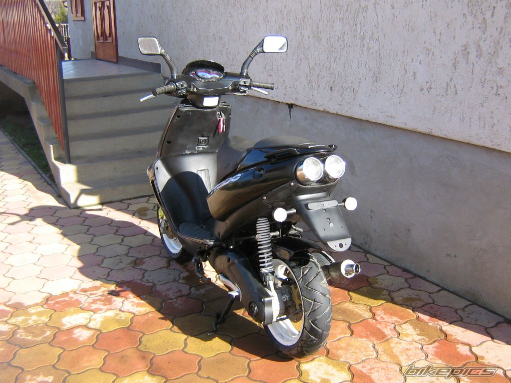 Photo 1369496