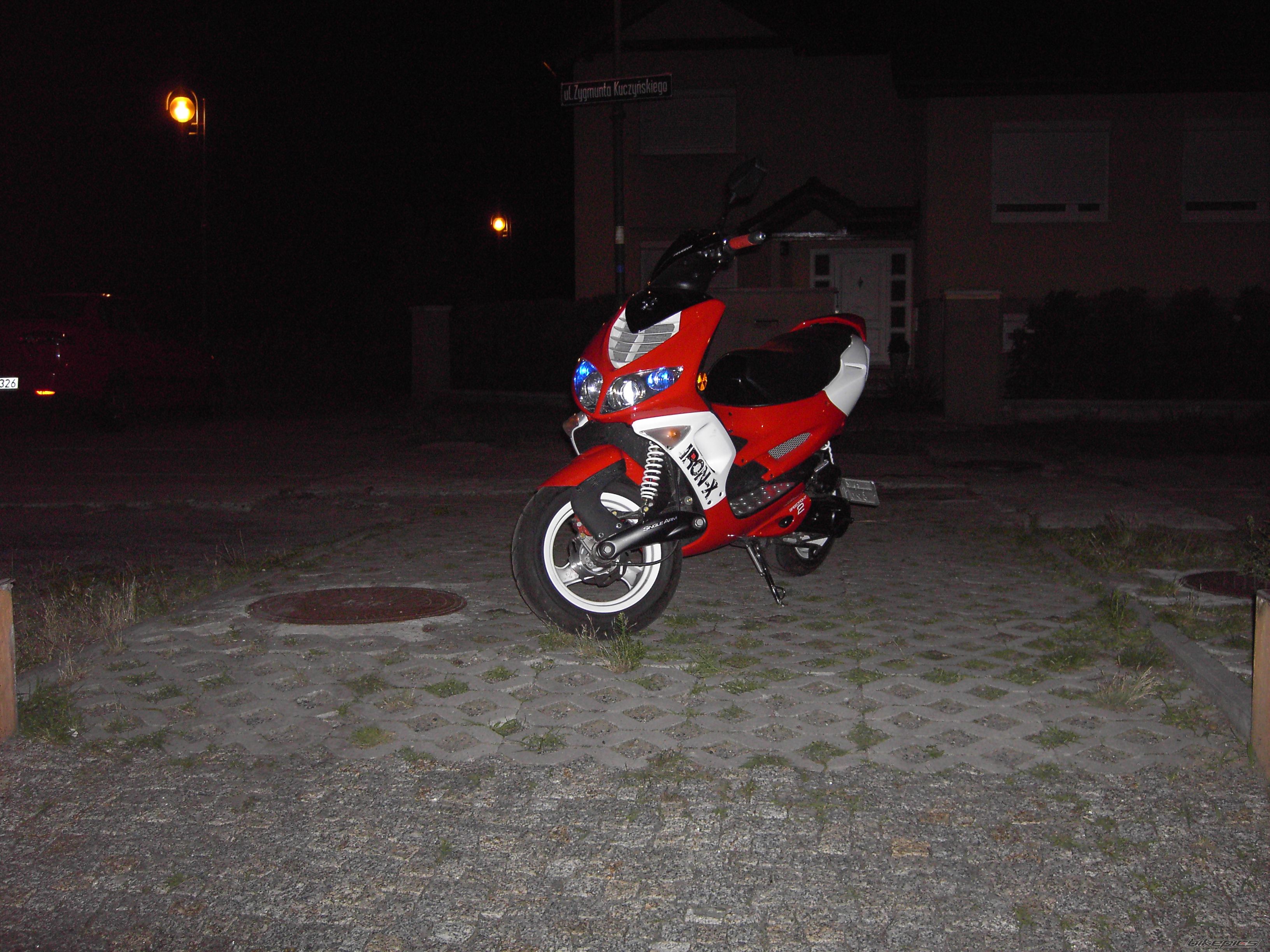 Photo 1369524