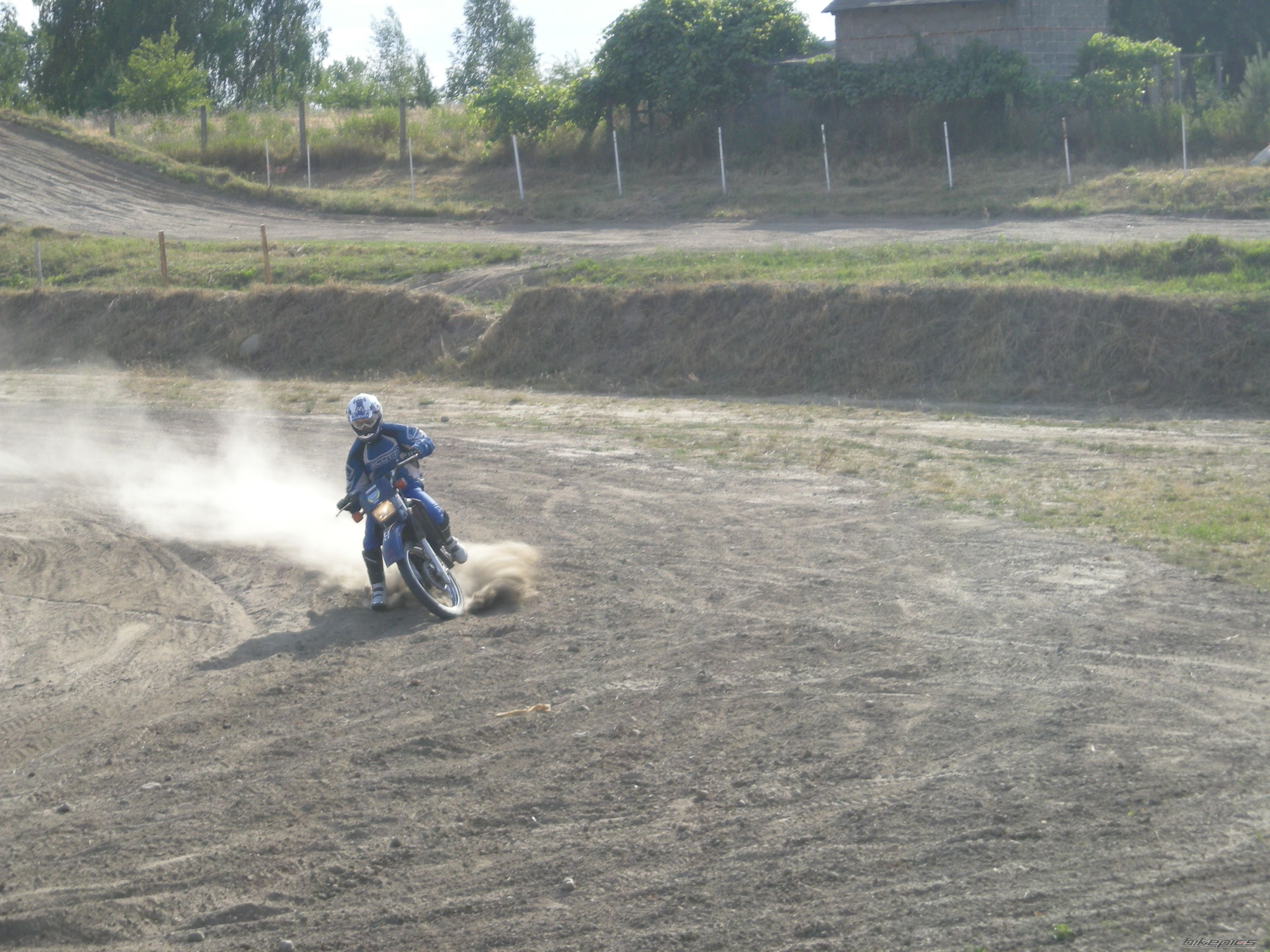 Photo 1369529