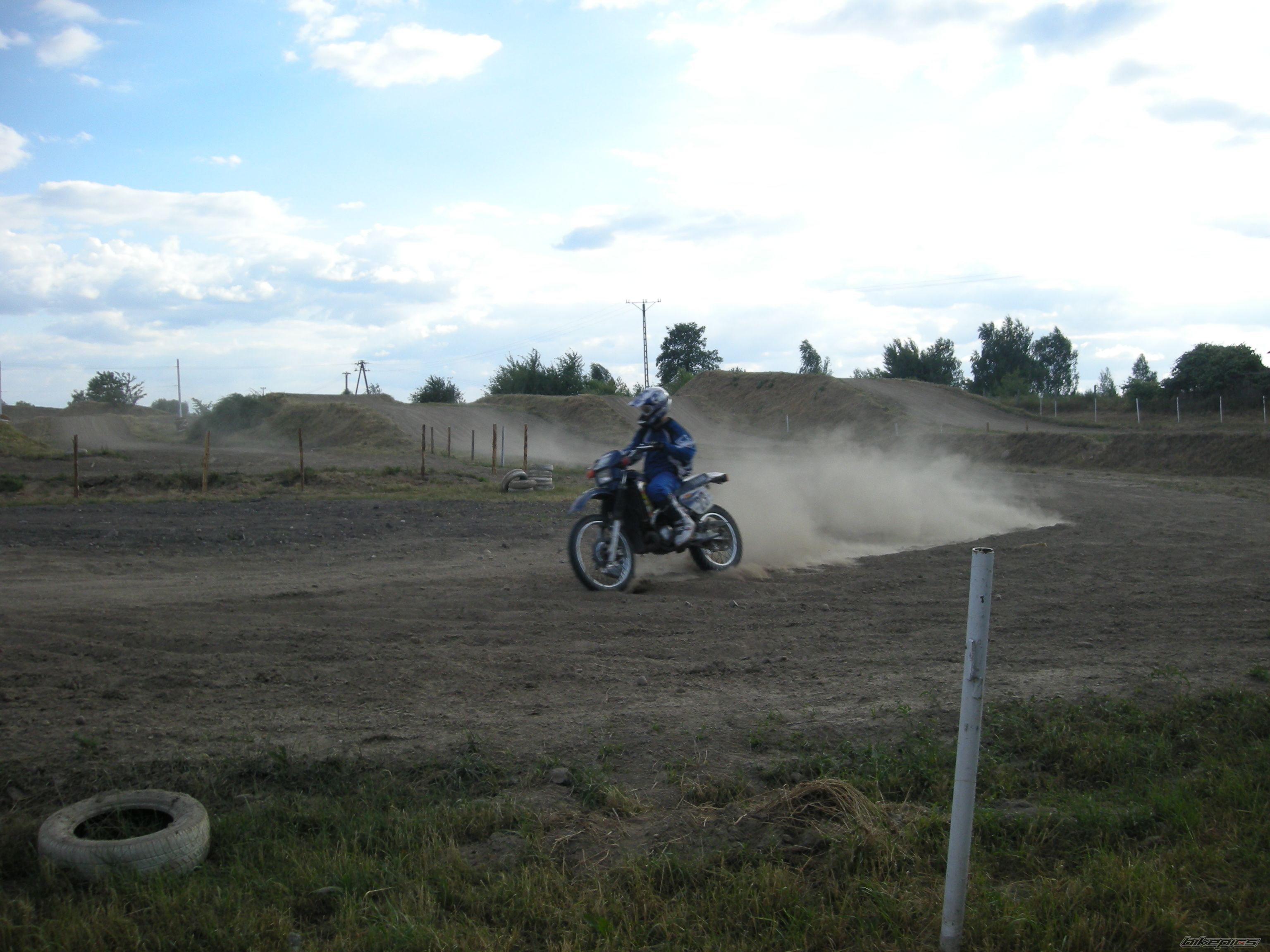 Photo 1369569