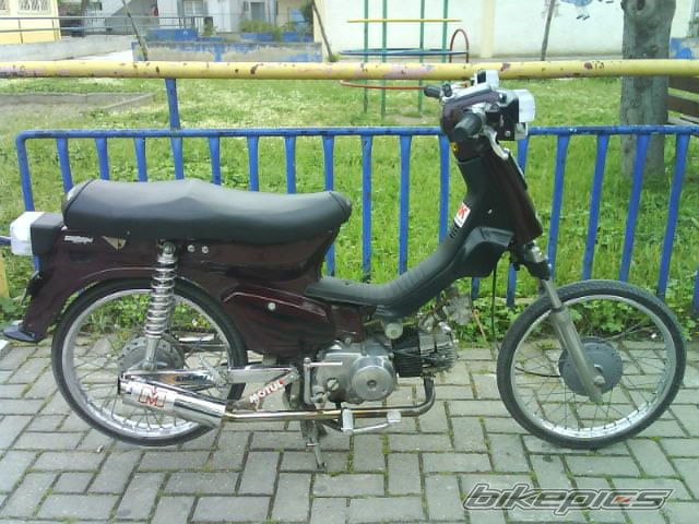 Photo 1369577