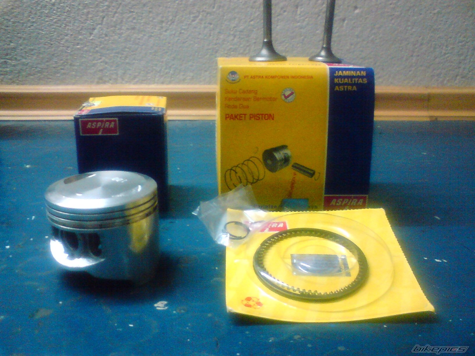 Photo 1369579