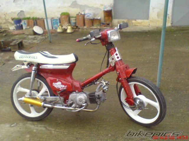 Photo 1369635