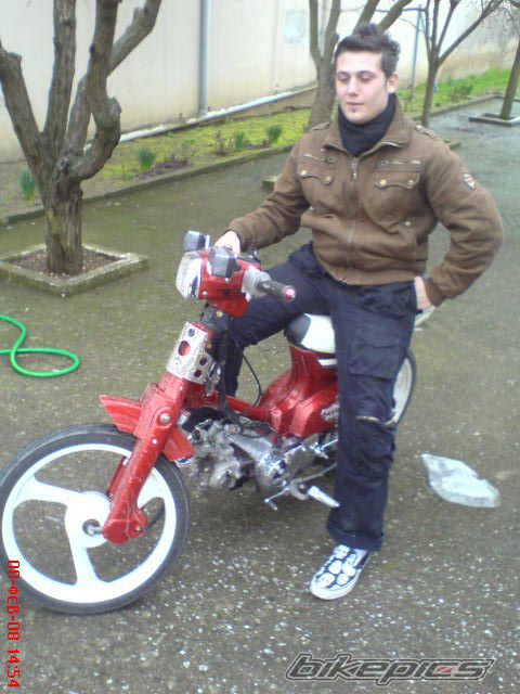Photo 1369637