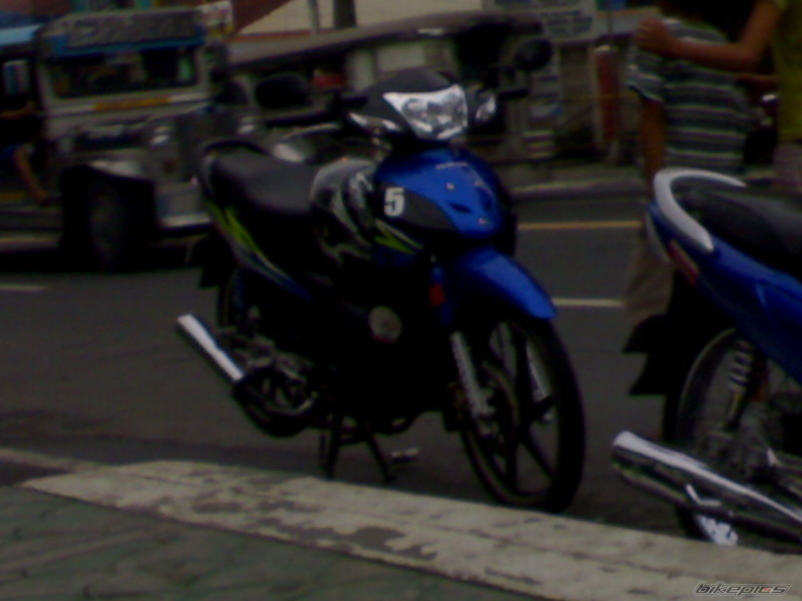 Photo 1369653