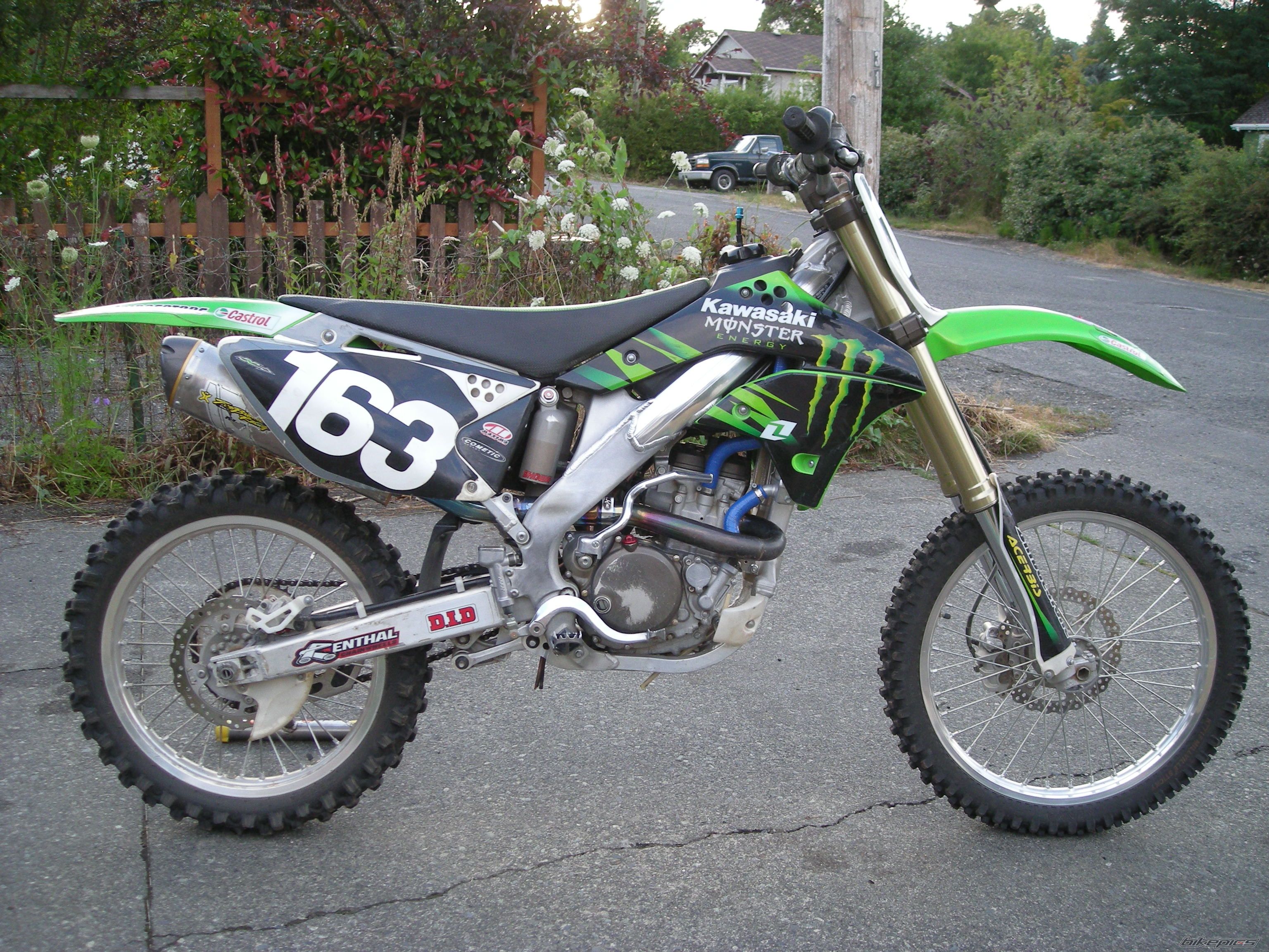 Photo 1369707