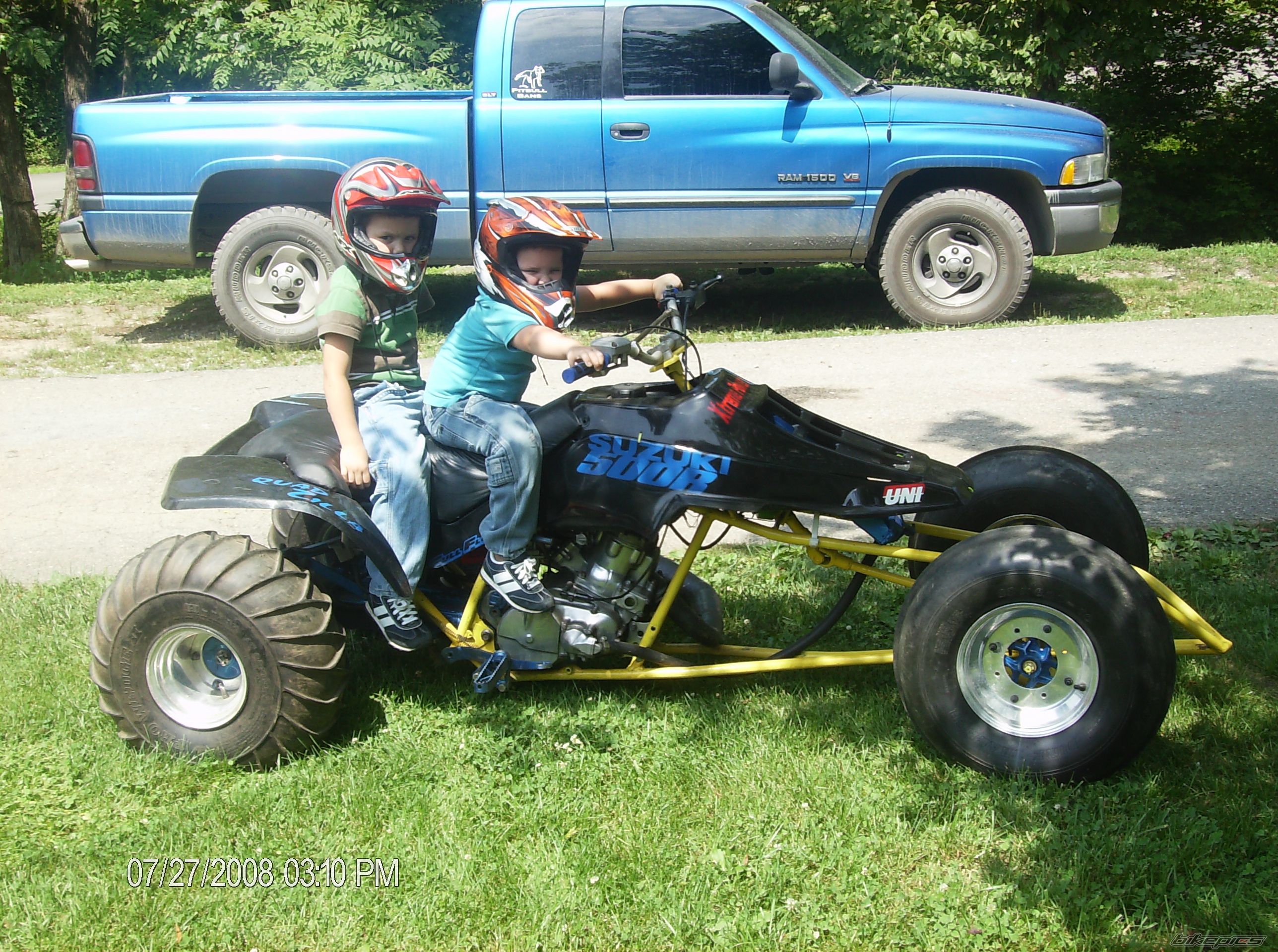 Photo 1369813