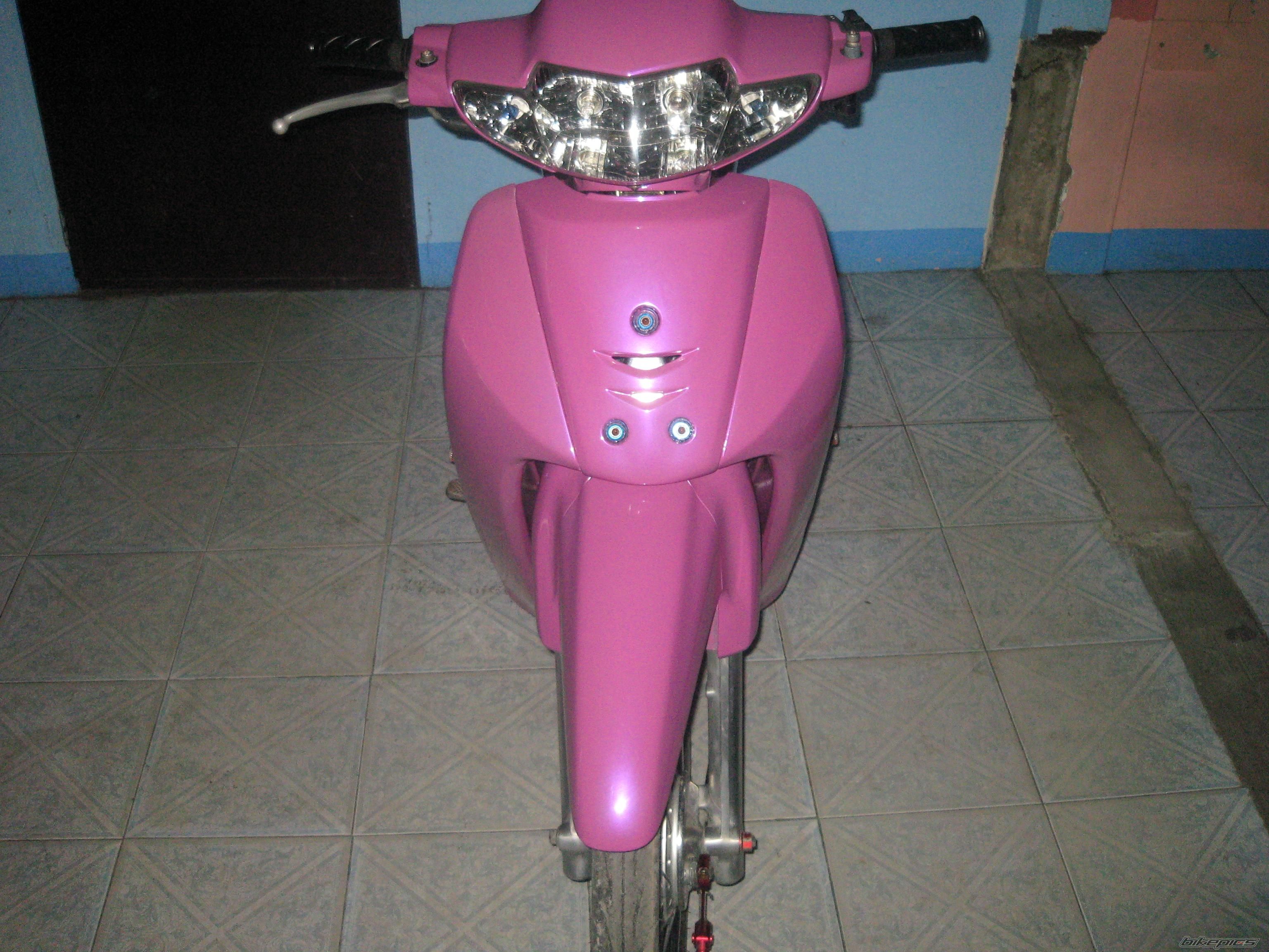 Photo 1369819