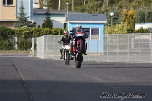 Photo 1369949