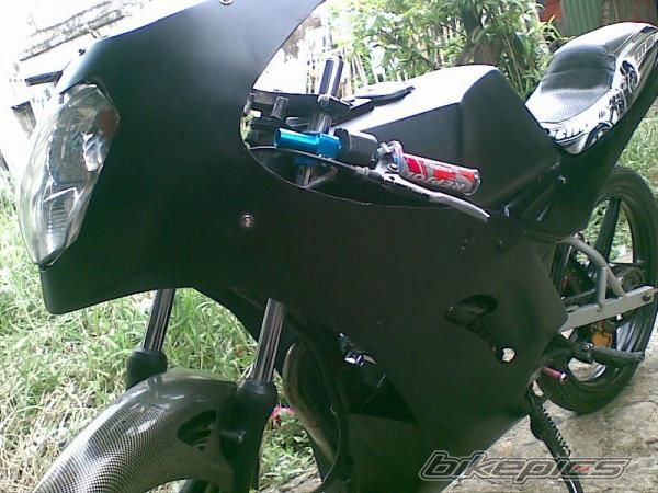 Photo 1369998