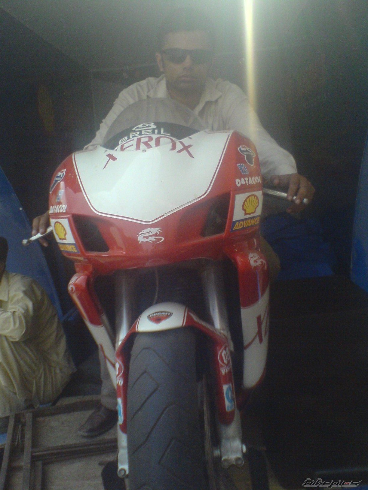 Photo 1370102