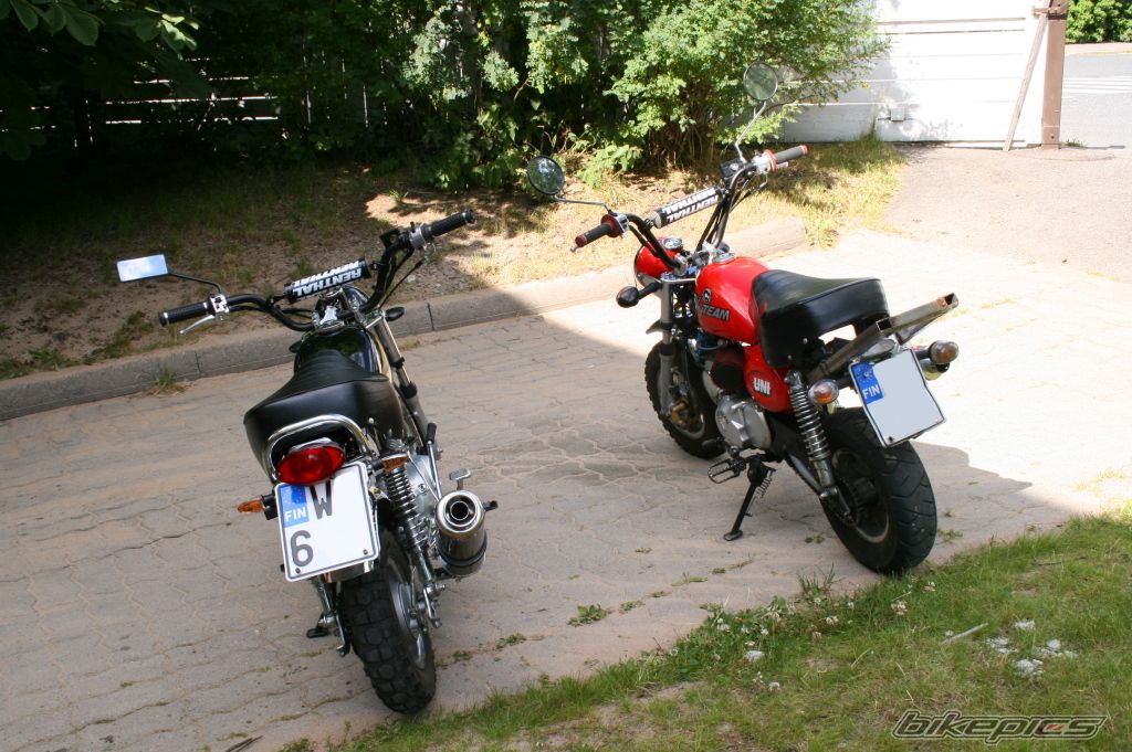 Photo 1370195