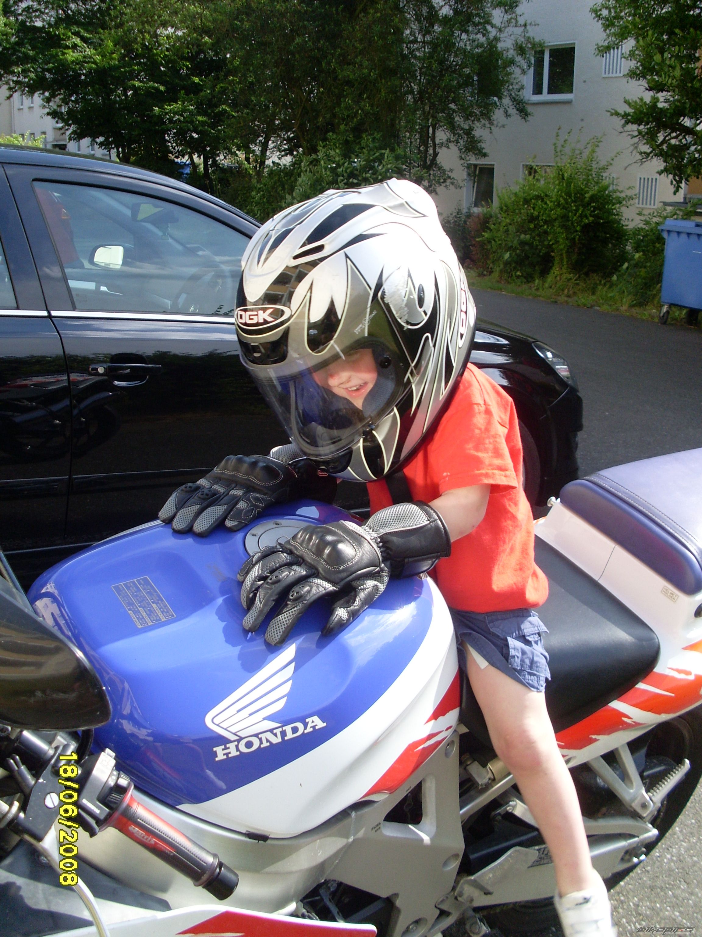 Photo 1370410