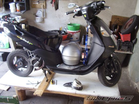 Photo 1370438