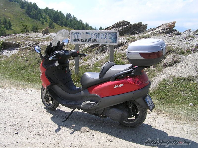 Photo 1371137