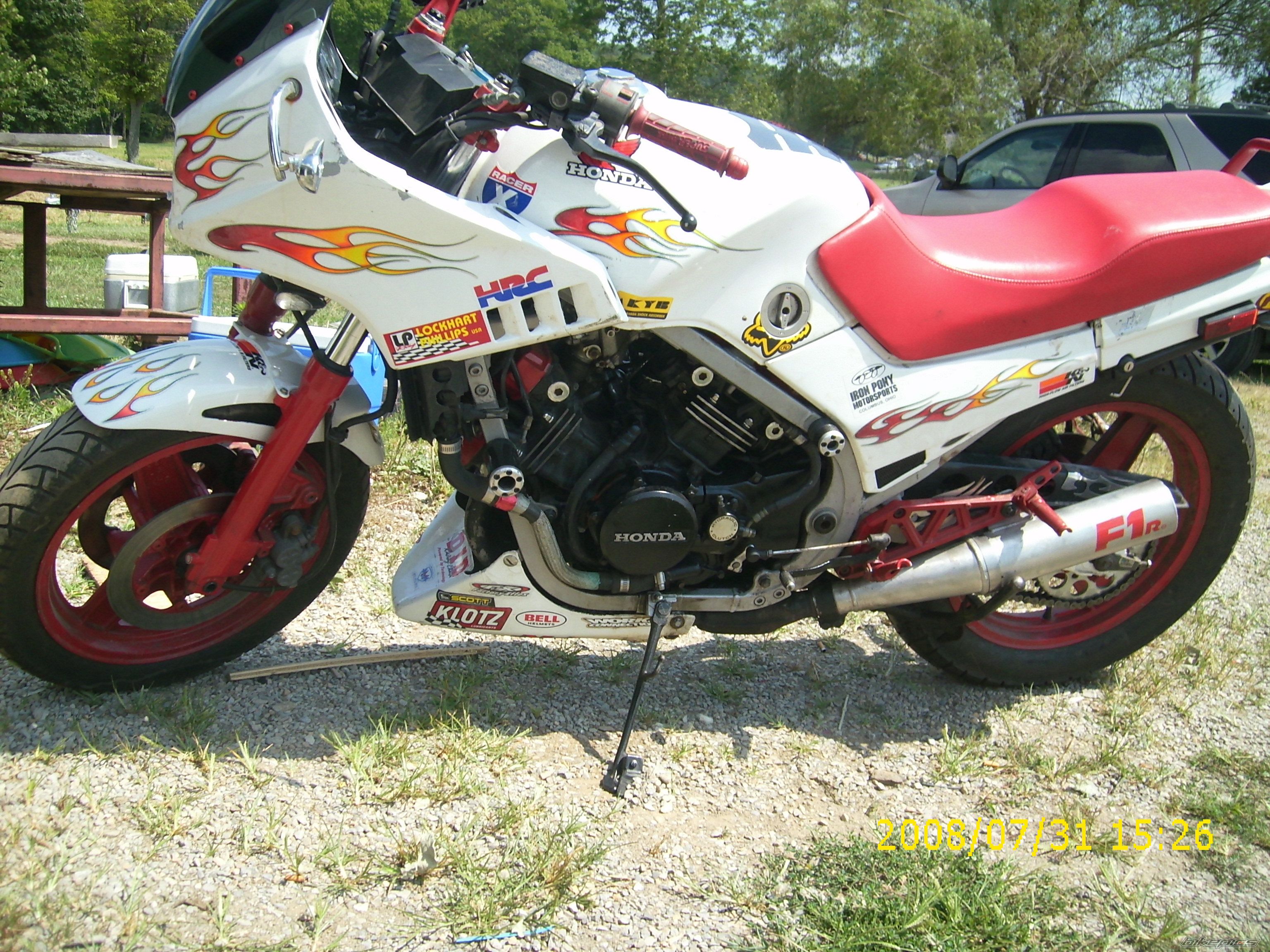 Photo 1371594