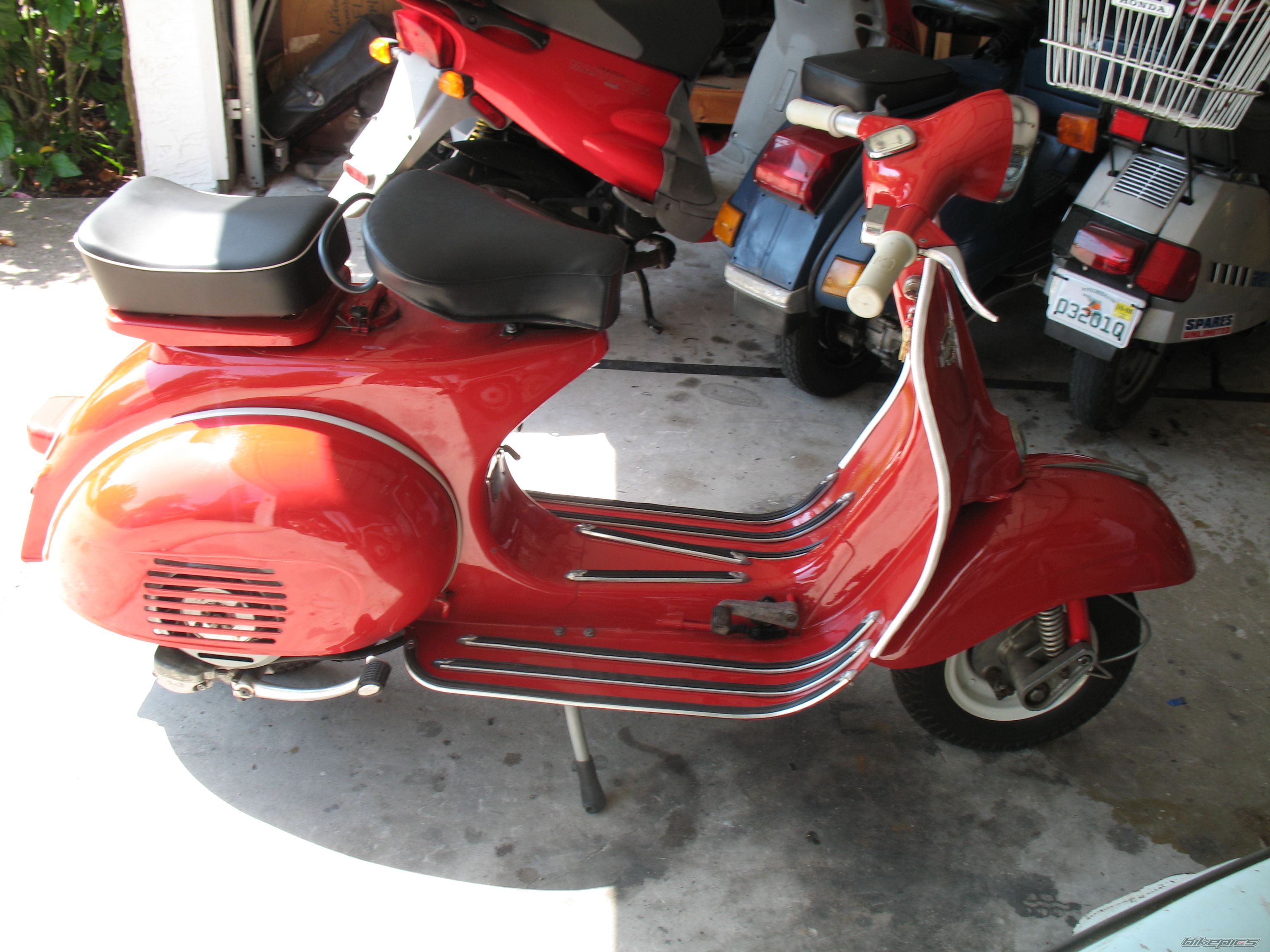 Photo 1371643