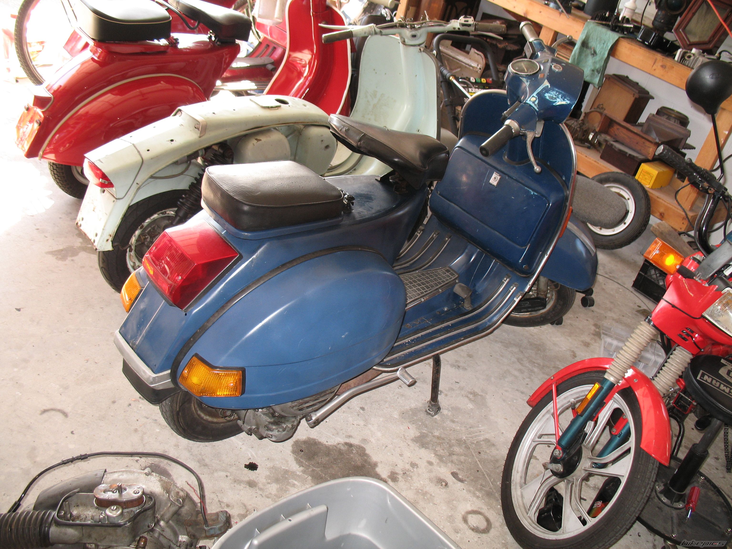Photo 1371646