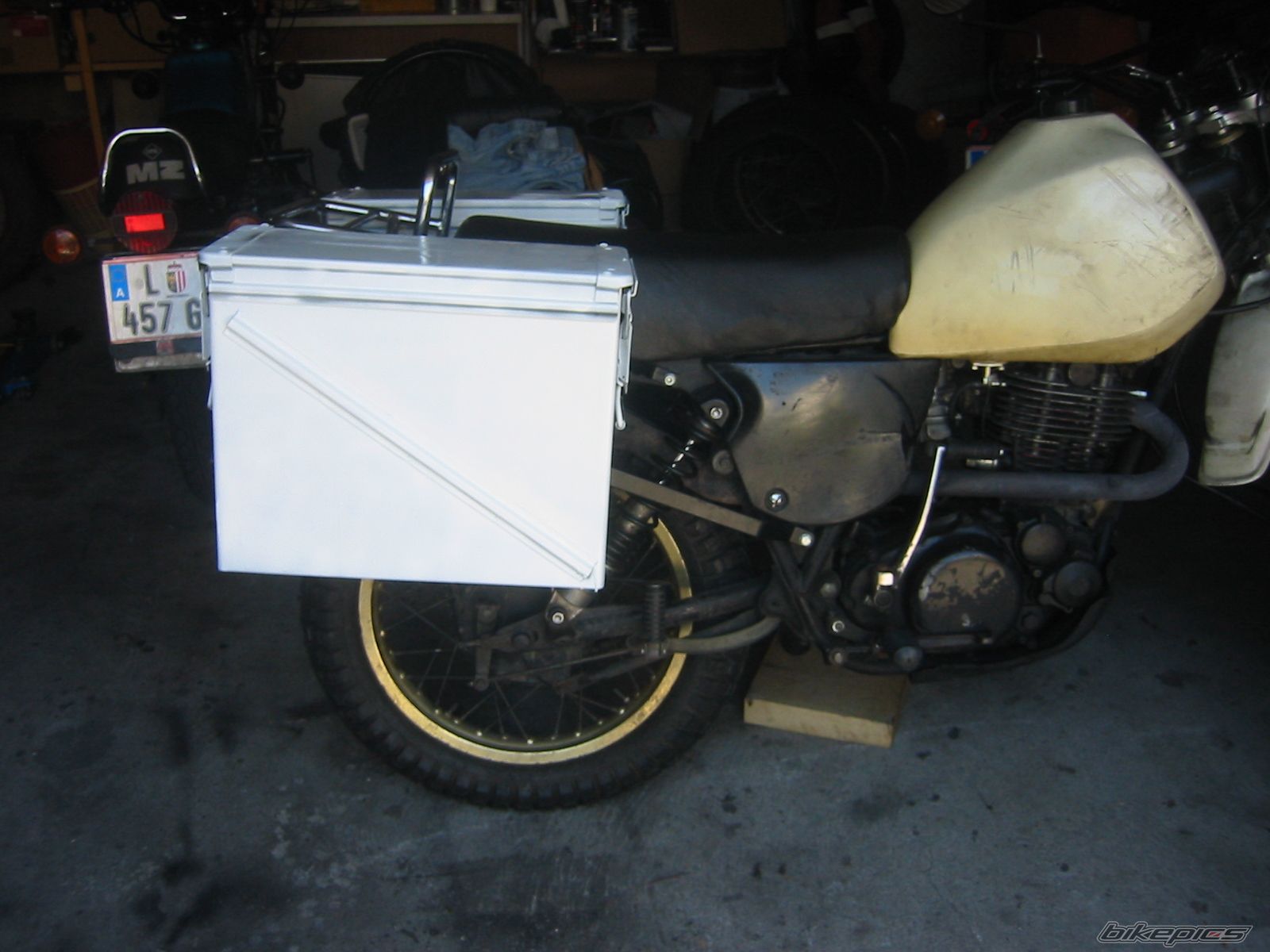Photo 1371787