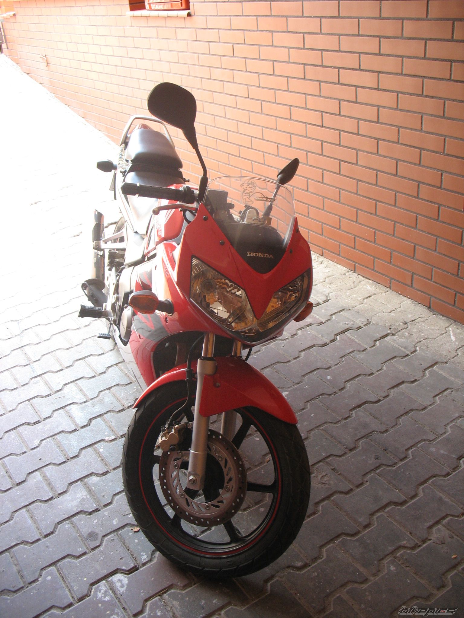 Photo 1371986
