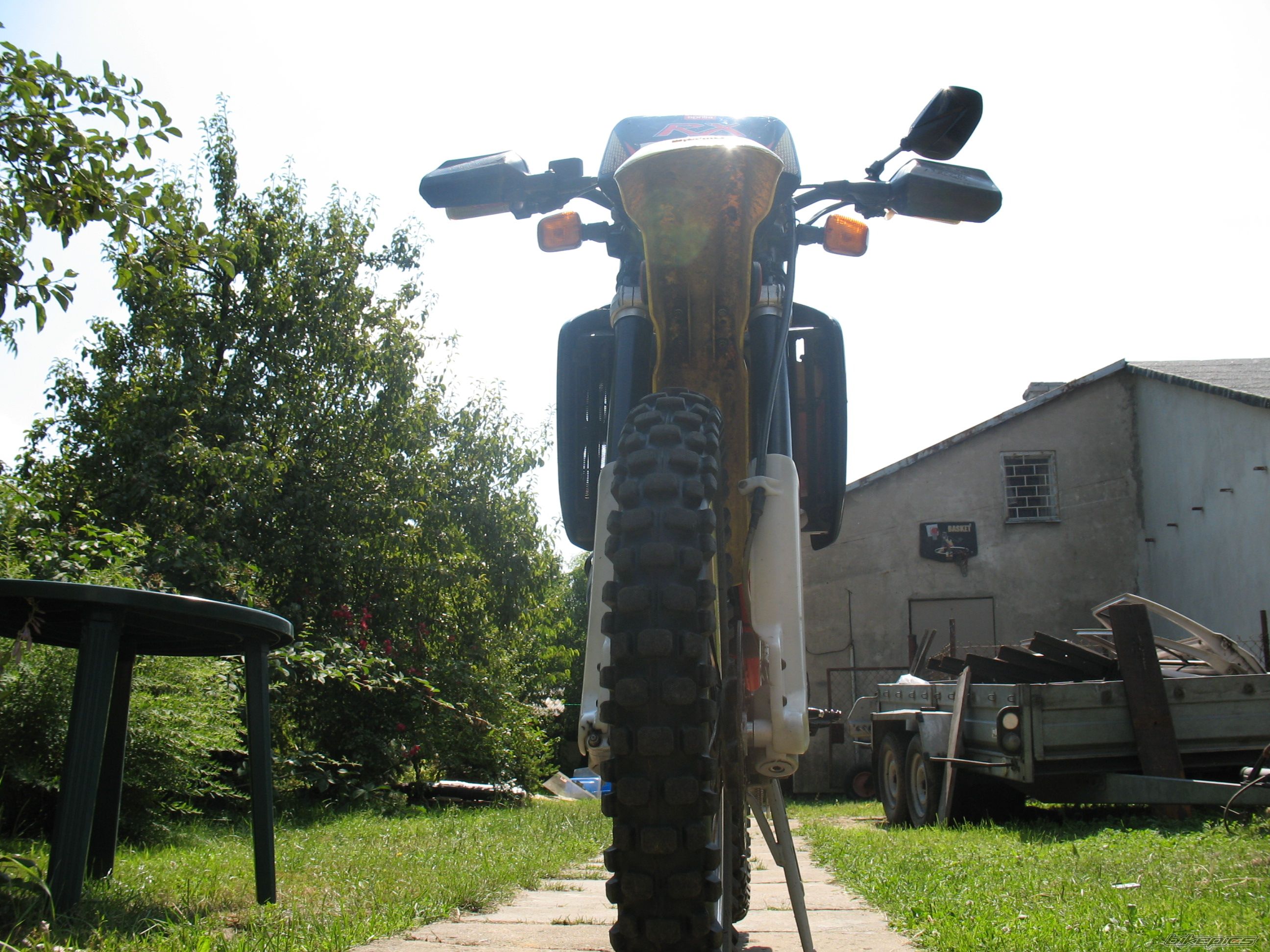 Photo 1372029