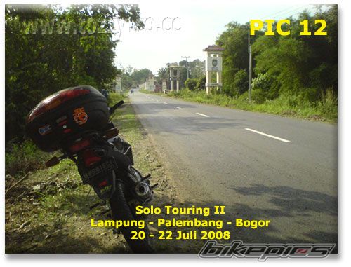 Photo 1372042