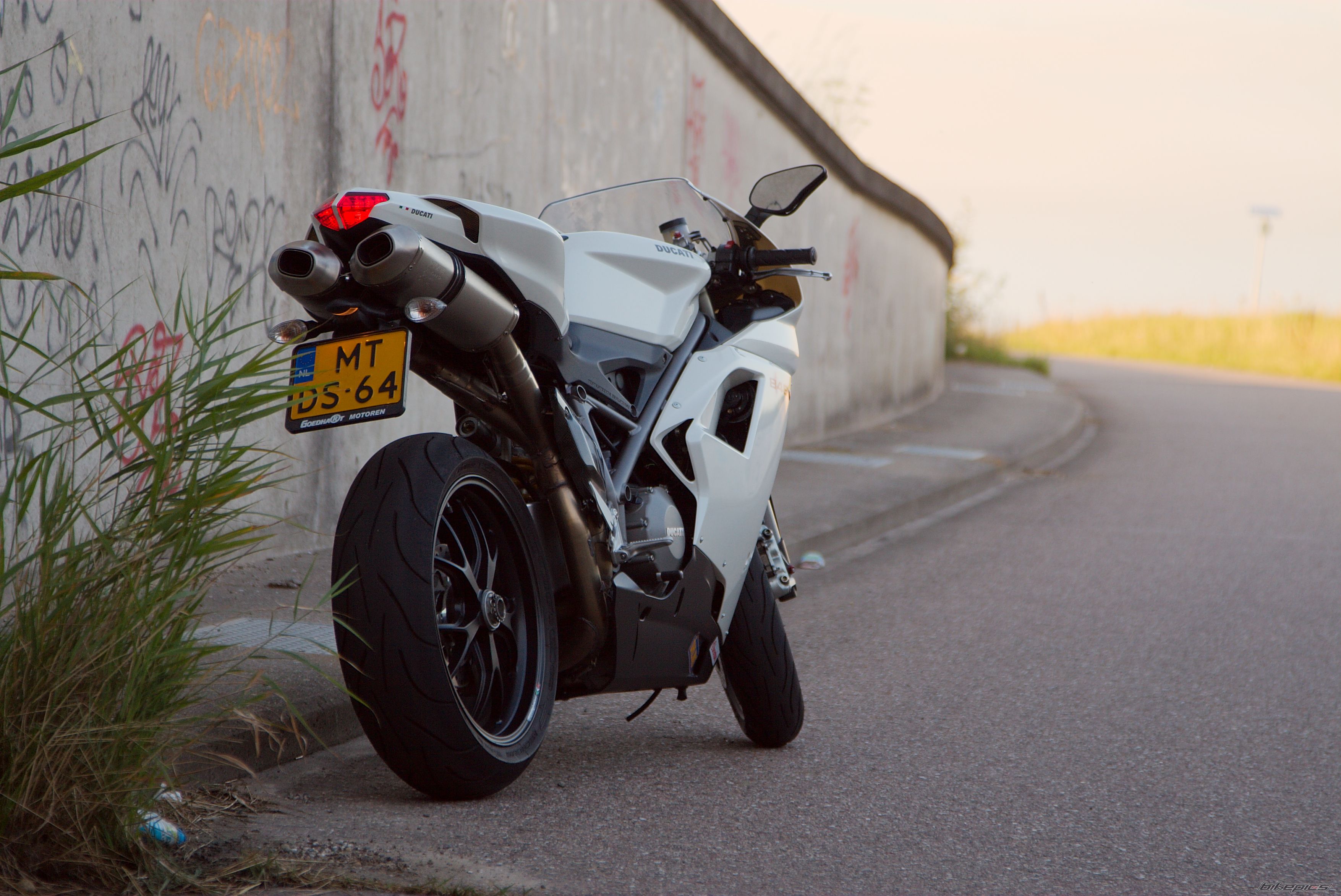 Bike Photo 1372140