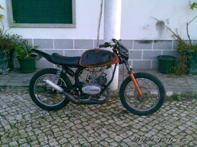 Photo 1372362