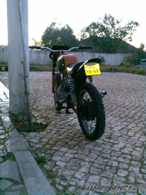 Photo 1372363