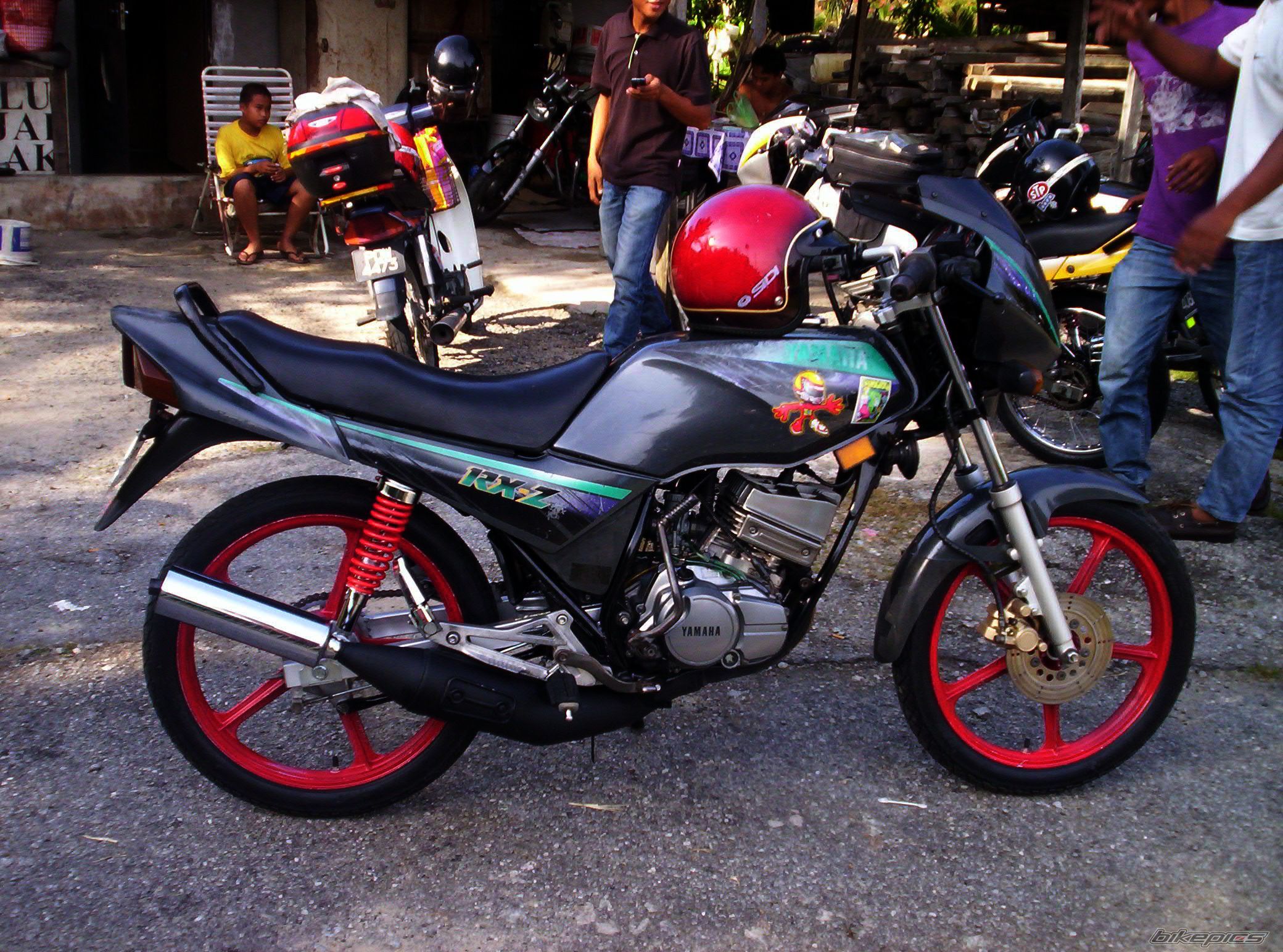 Photo 1372403