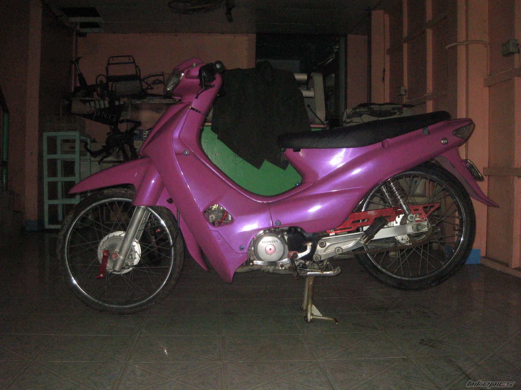 Photo 1372417