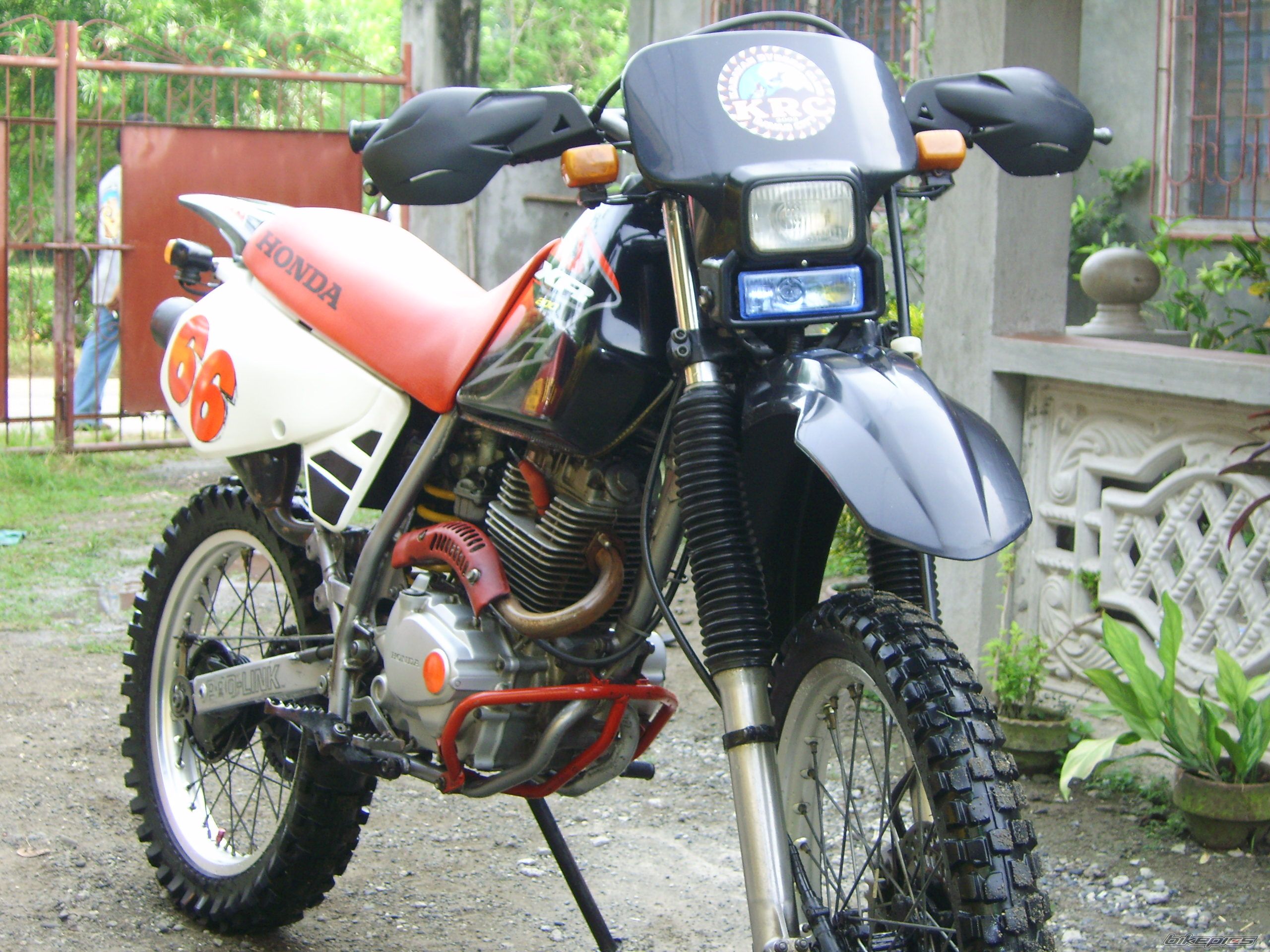 Photo 1372515