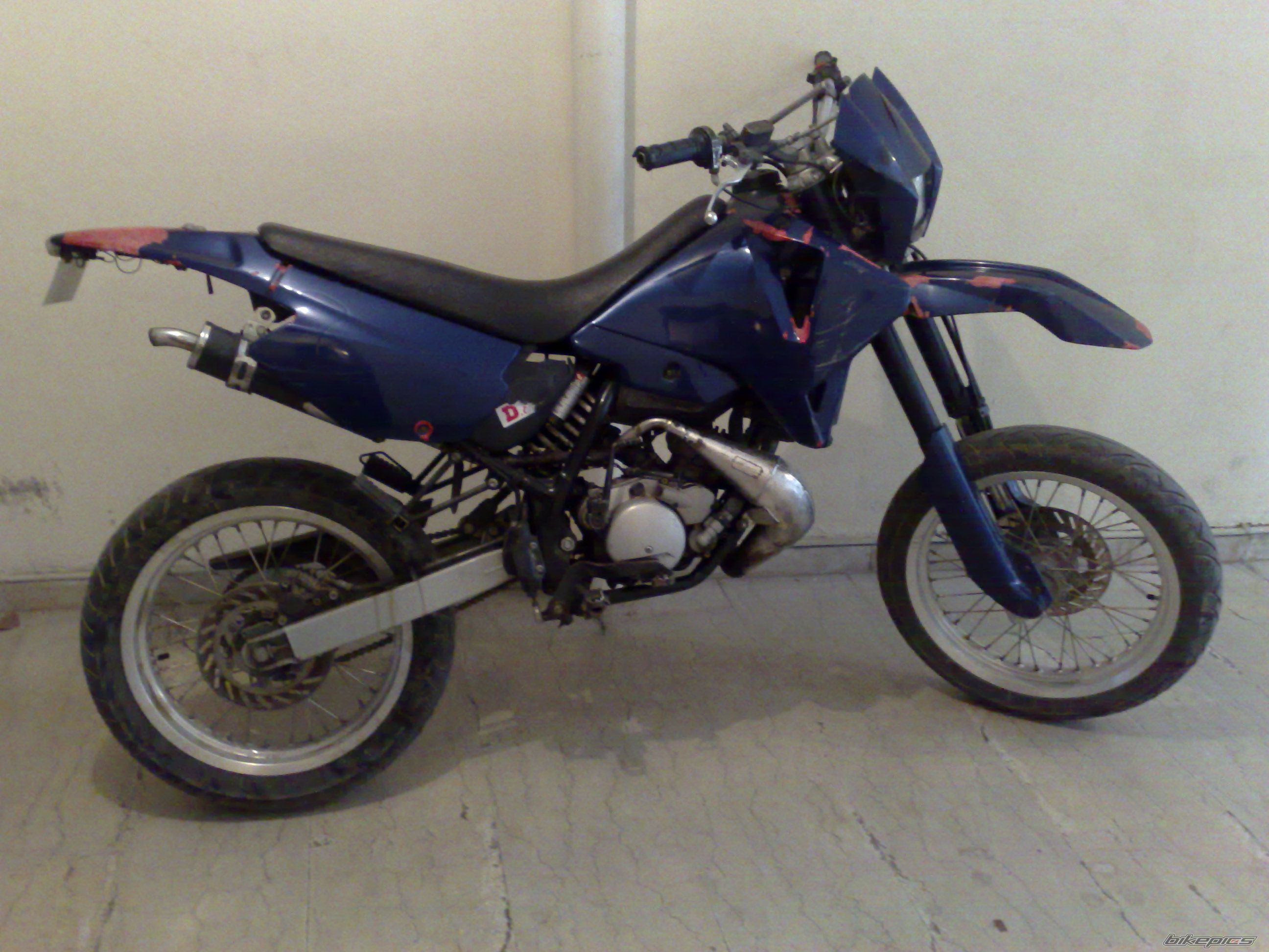 Photo 1372585