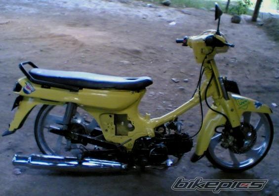 Photo 1372638