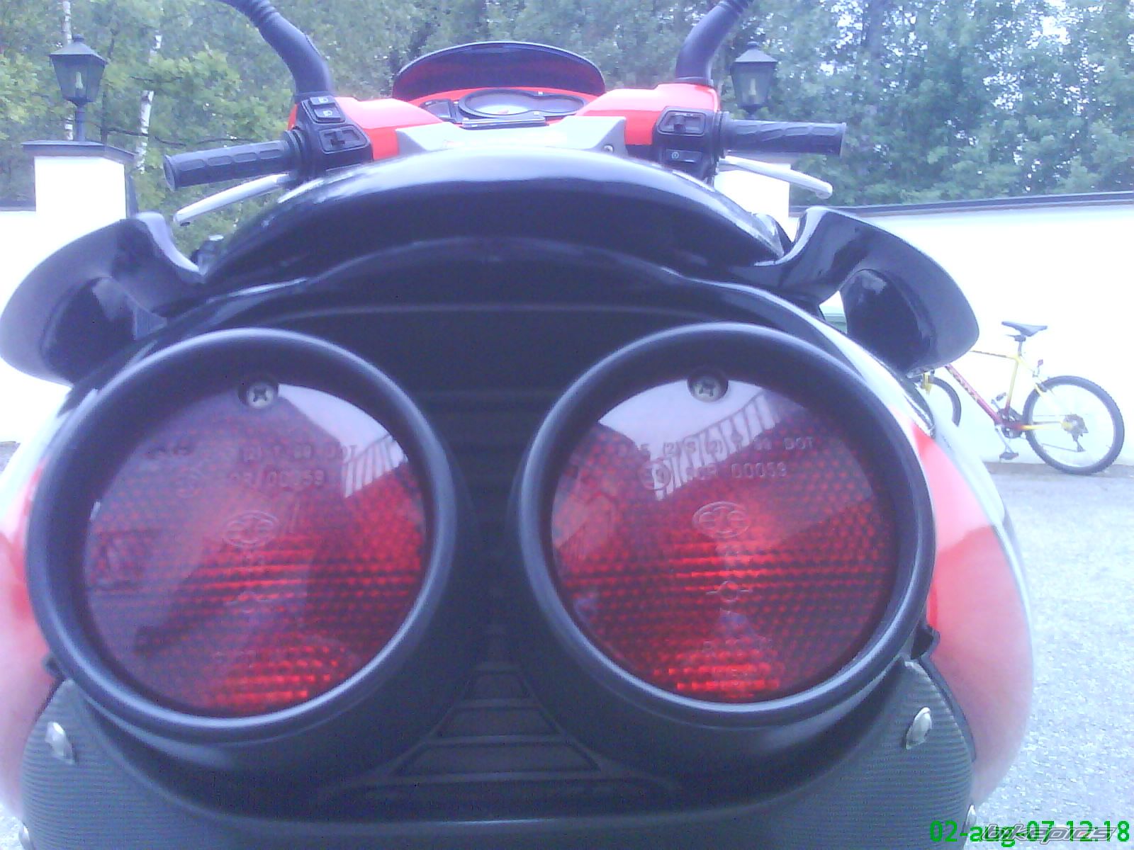 Photo 1372674