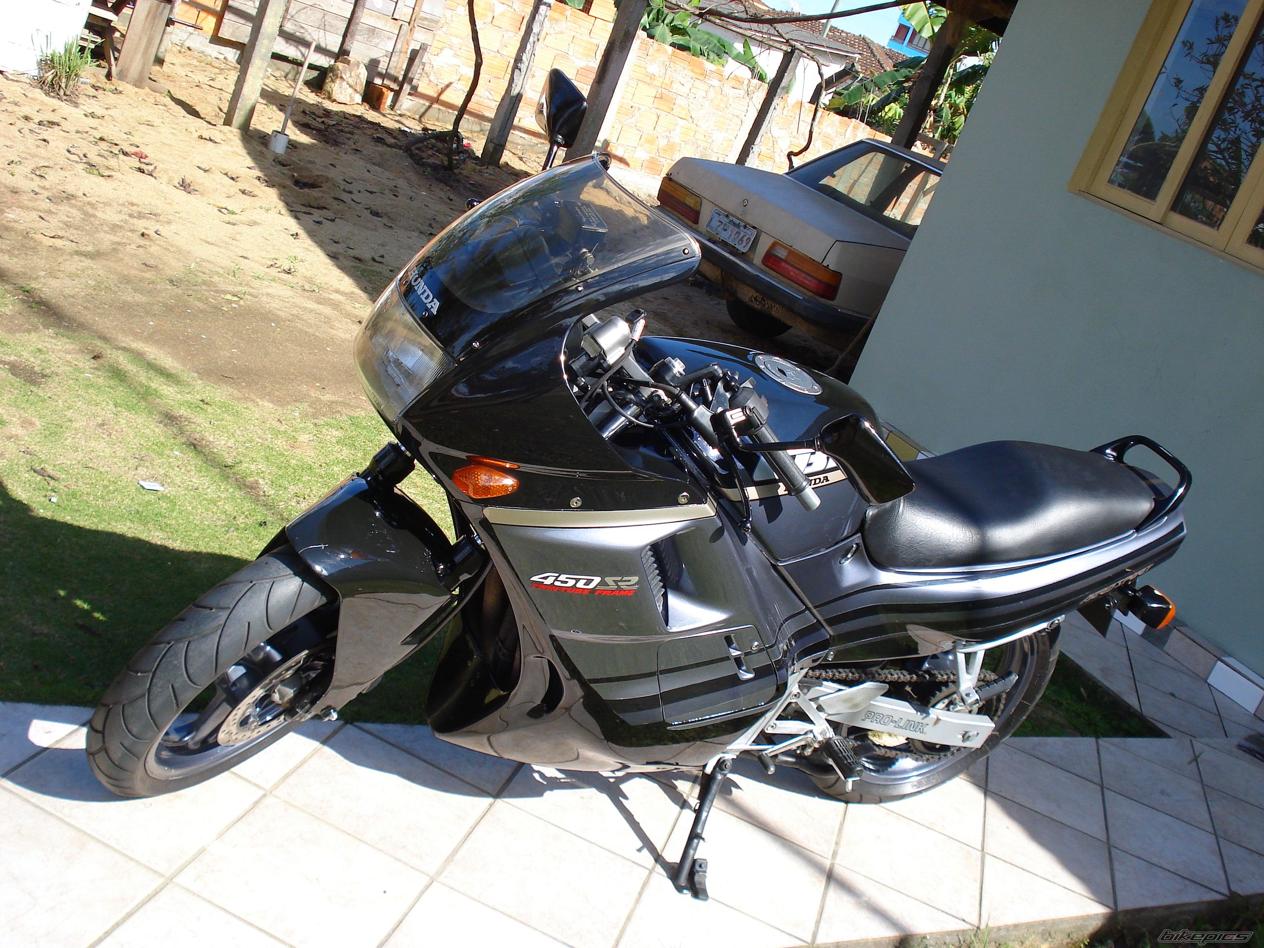 Photo 1372824