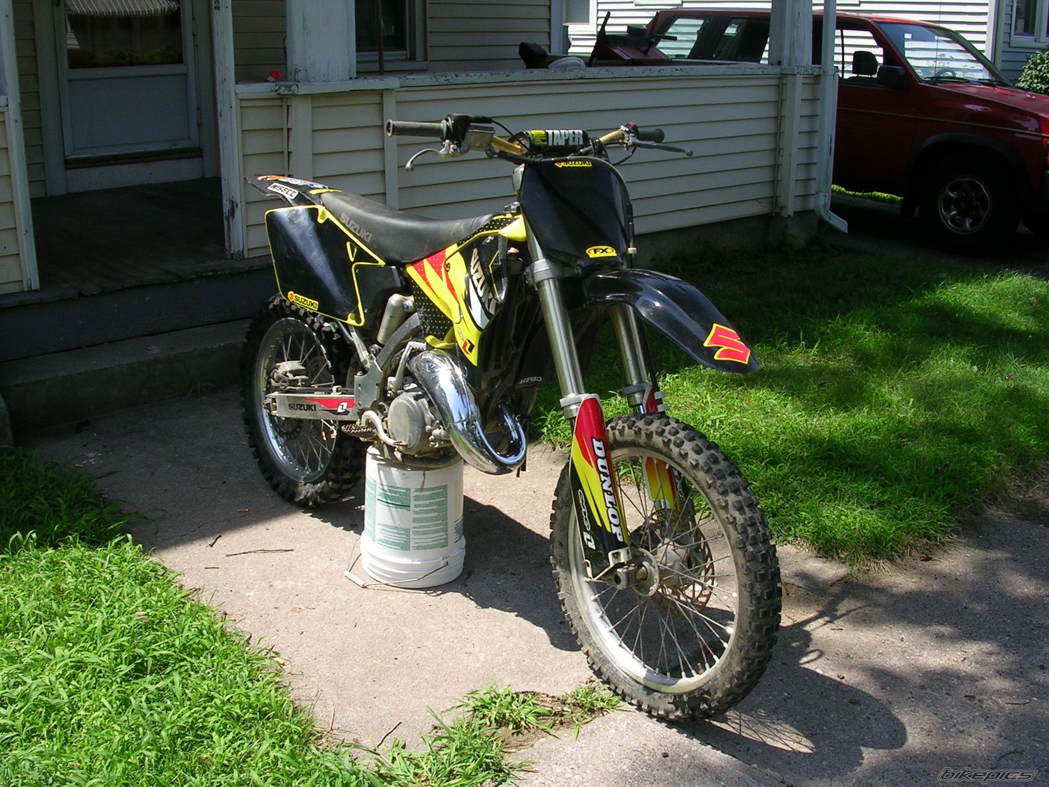 Photo 1372861