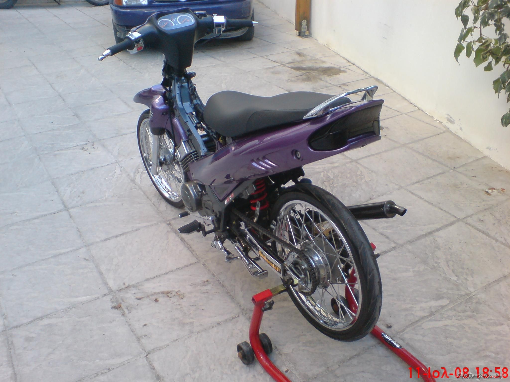 Photo 1372950