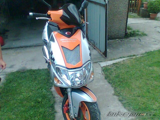 Photo 1373153