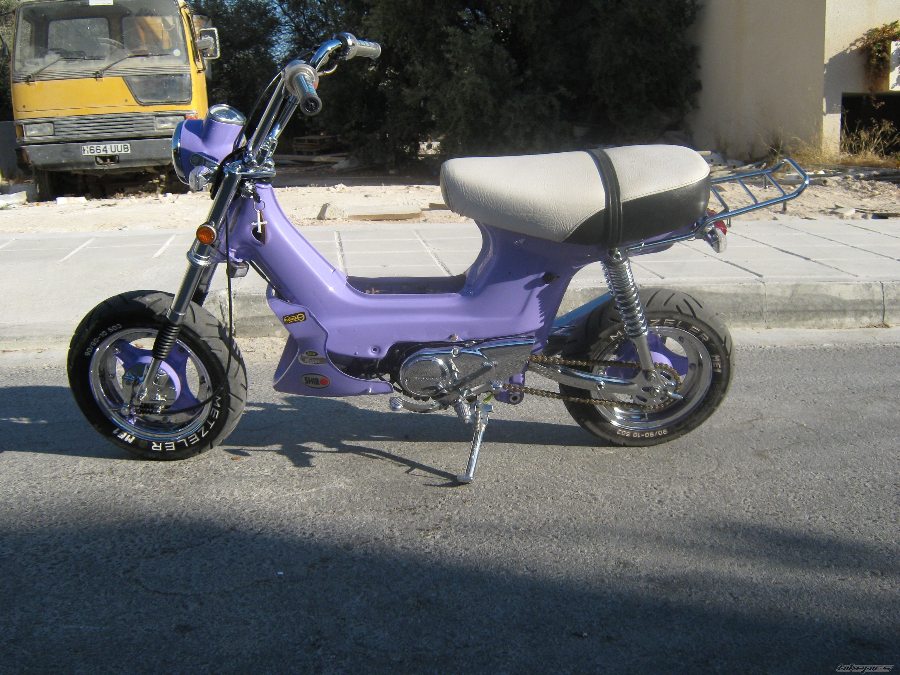 Photo 1373161