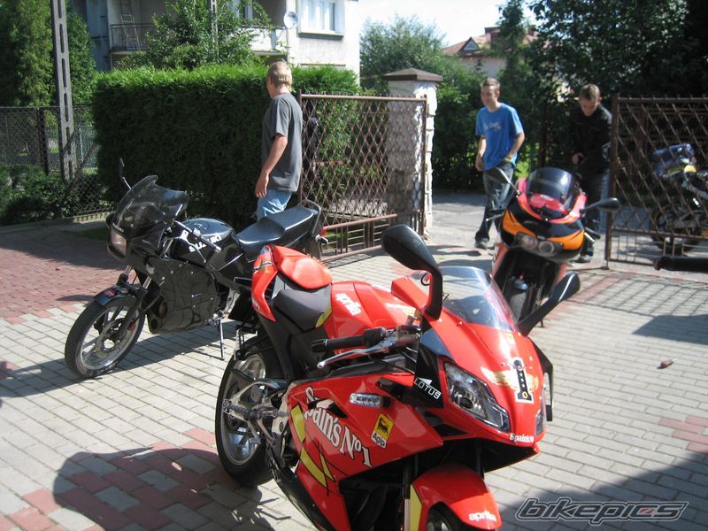 Photo 1373174