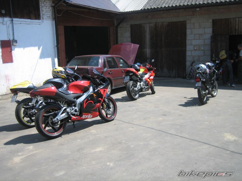 Photo 1373180