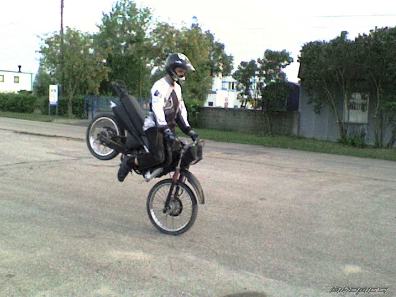 Photo 1373190