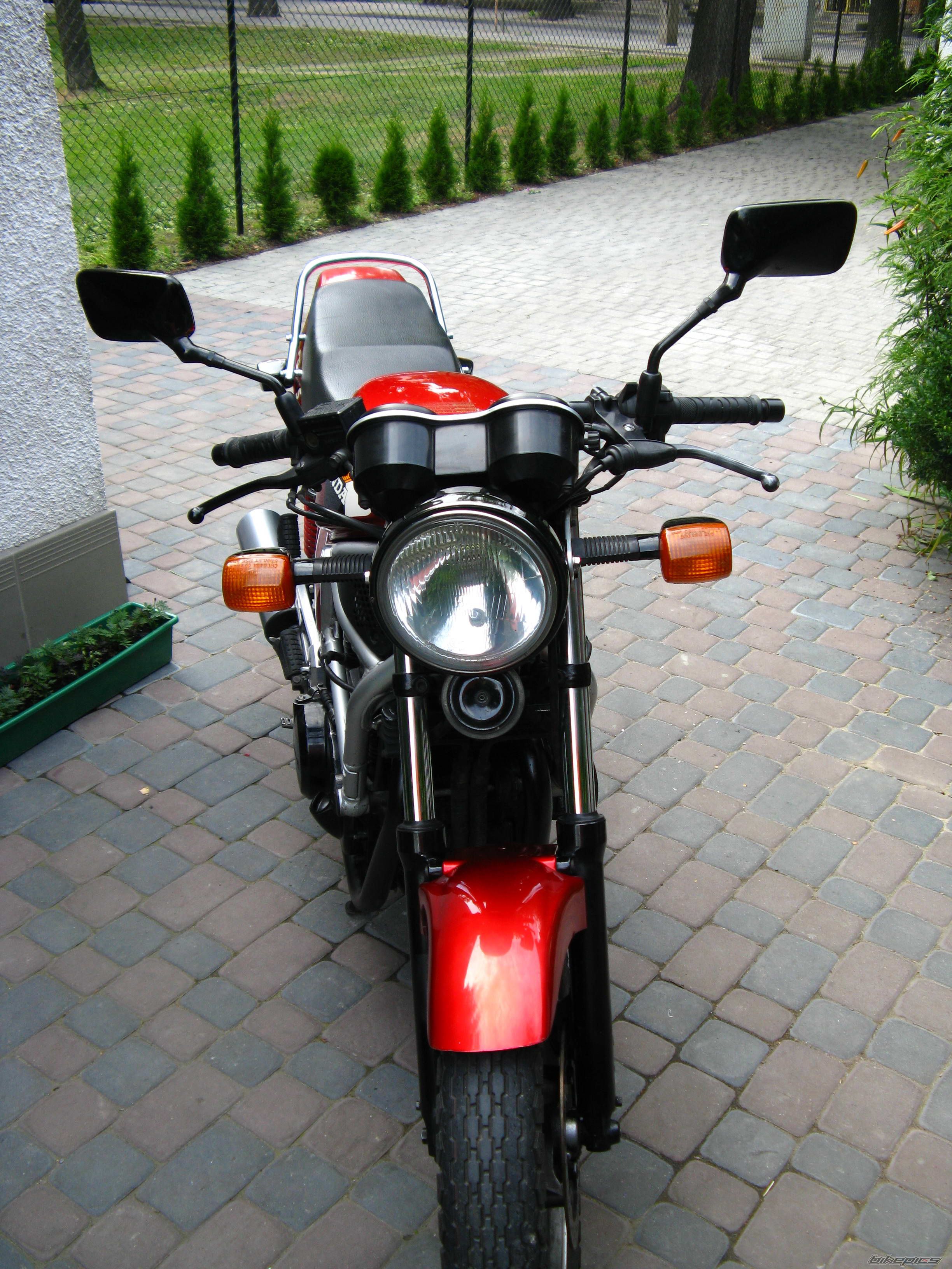 Photo 1373215