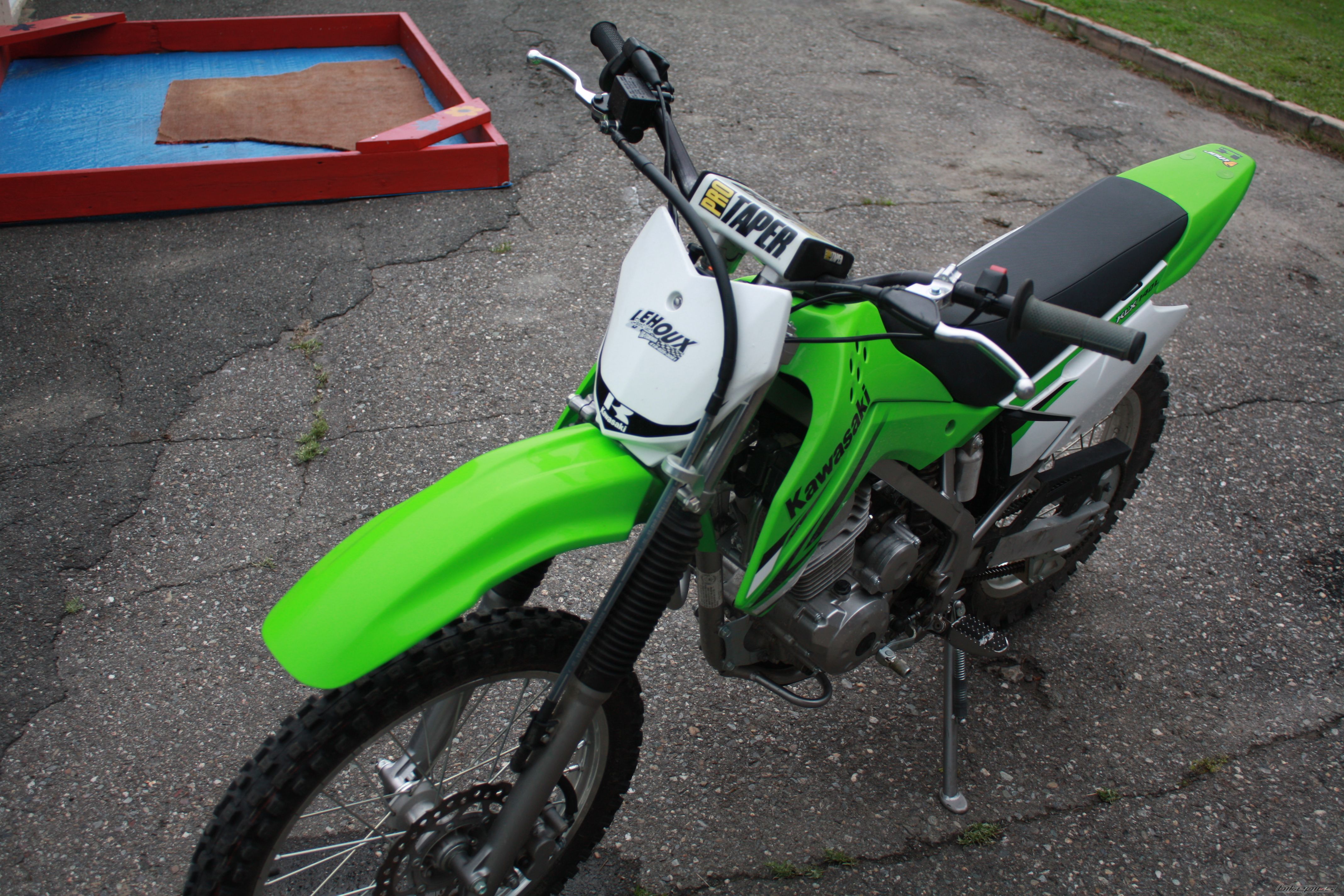 Photo 1373342